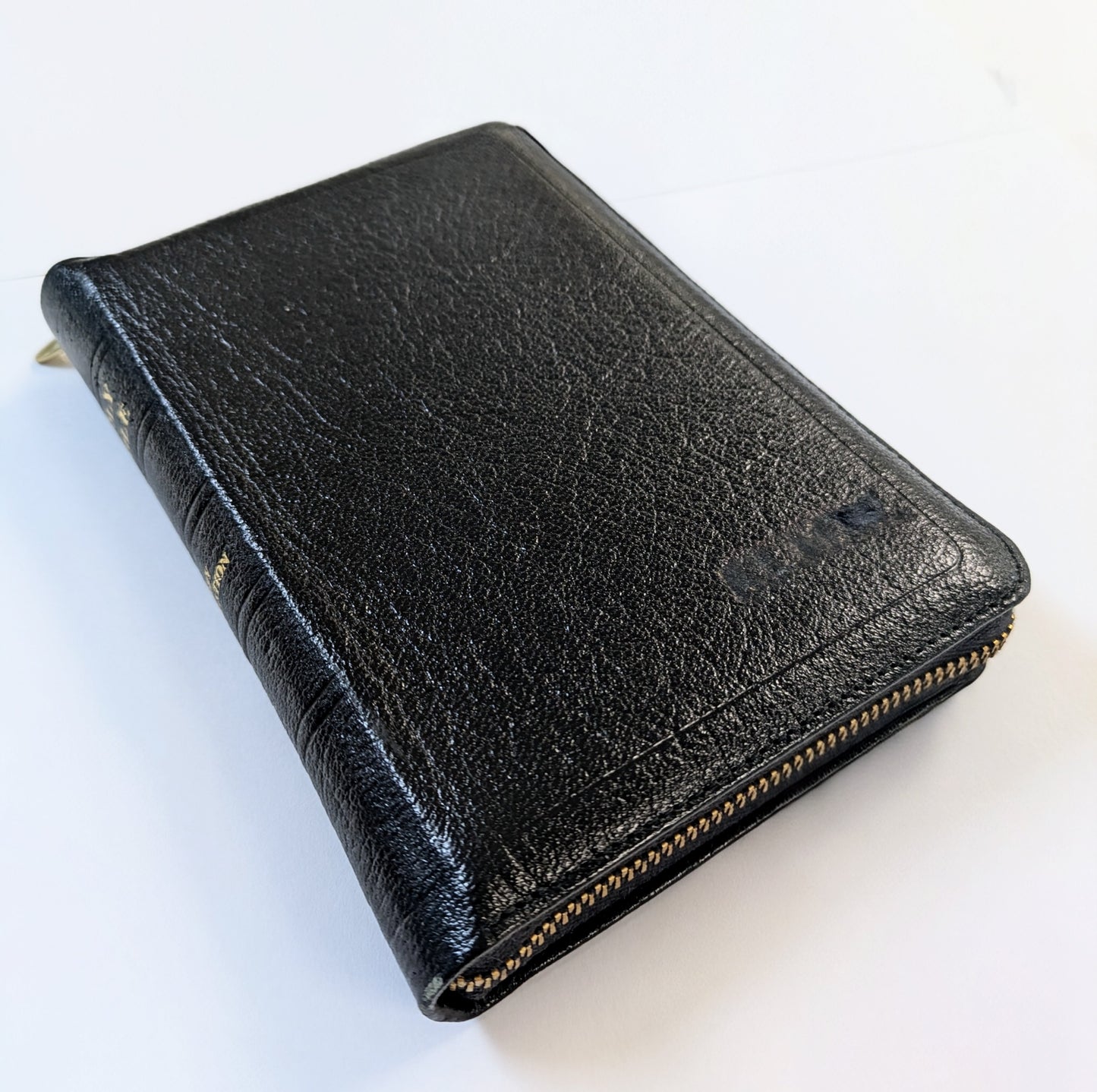 Bible - J.N. Darby No. 17 Genuine black leather cover, gilt edges, with zip - pre-used